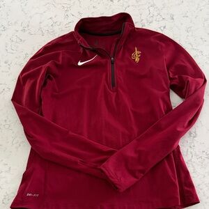 Cle Cavs Nike Women's Burgundy (wine) Dri-FIT long sleeved thin sweatshirt M